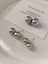 冷灰色パールピアス【軽やかで洗練されたデザイン・個性的なアクセサリー】