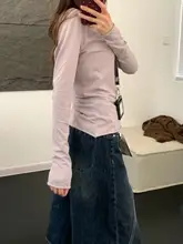 淡い紫色のボディフィットTシャツ【薄手・ロールカラーデザイン・袖口ロールアップ・春秋用・日焼け防止】
