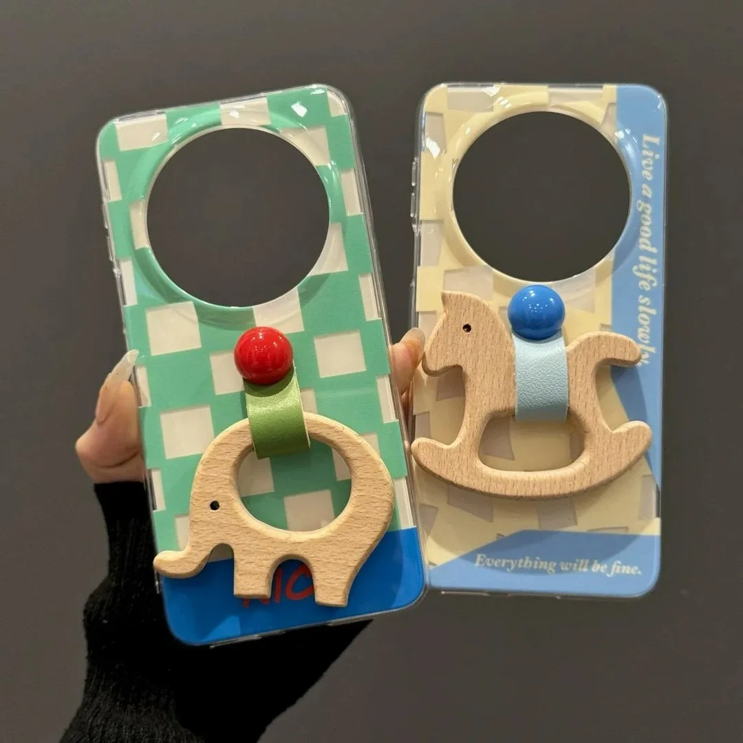 チェック柄のスマホケースは、どんなものがあるの？