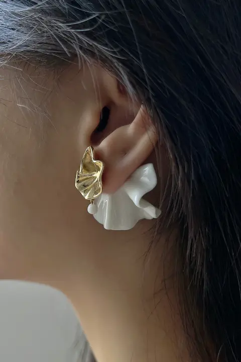 Caicailee アート陶器製 豌豆花デザインイヤリング＆ネックレス【オリジナルデザイン】