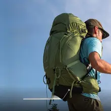OSPREY ATMOS AG 50L アウトドア登山リュック【大容量・男性用・エアフロー設計】