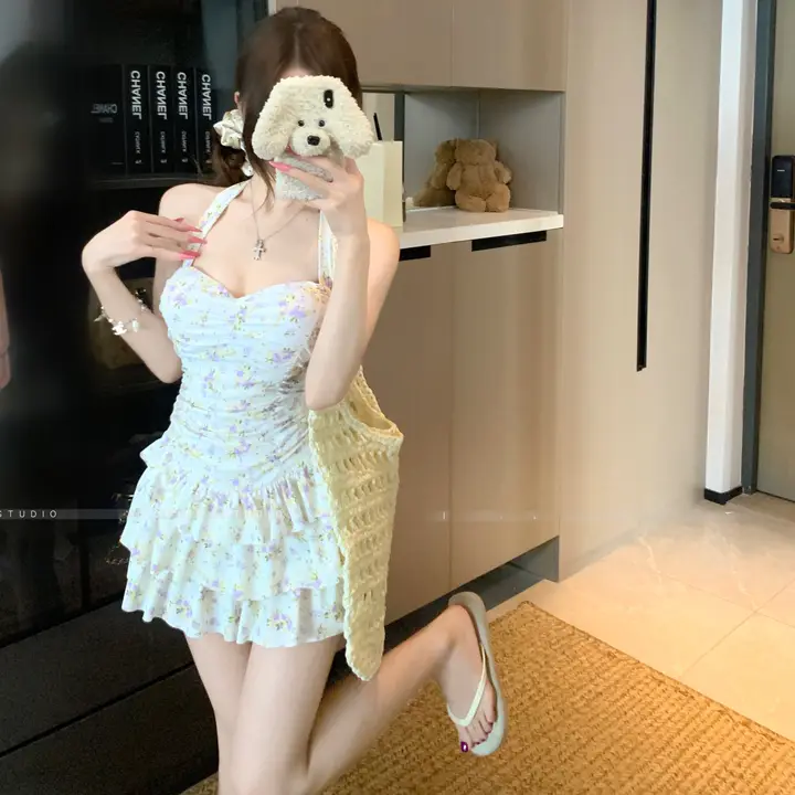フラワープリントのフリル付きキャミソールワンピース水着【保守的デザイン・女性用・夏用】（セットアップ対応）