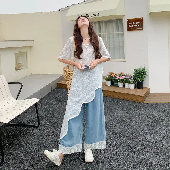 夏のレジャーに最適！レースの不規則なフリルブラウスとデニムパンツ（セットアップ対応）