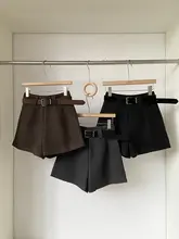 高腰デザインのAラインカジュアルショートパンツ【レディース・皮ベルト付き・冬用・ワイドレッグ】（セットアップ対応）
