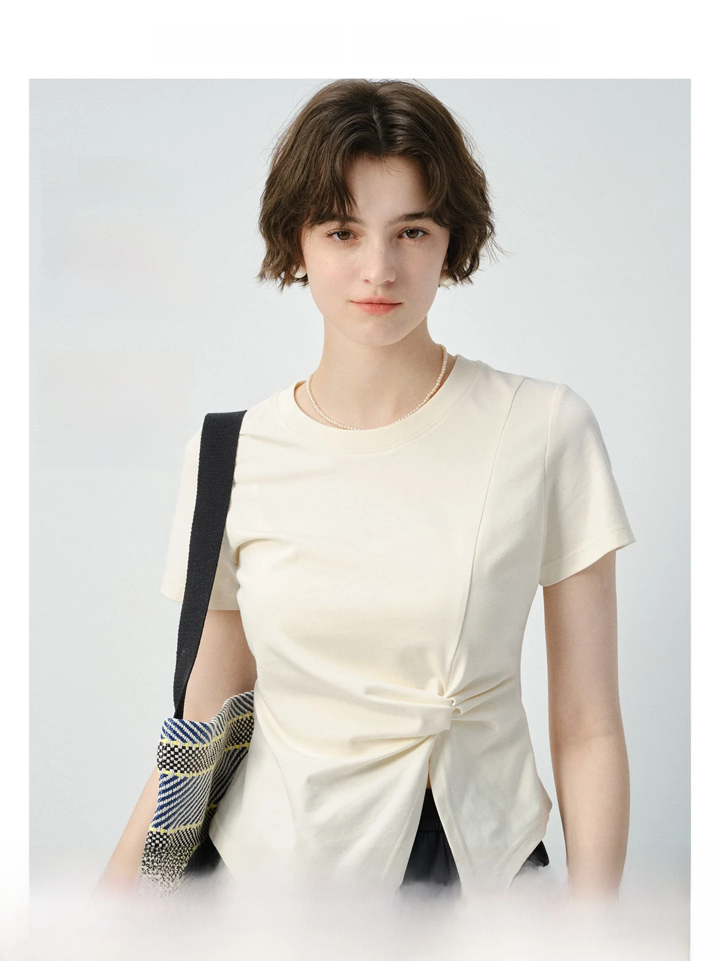 抗菌素材使用 レディースTシャツ：汗をかいても臭わない服の実用性と適用シーン