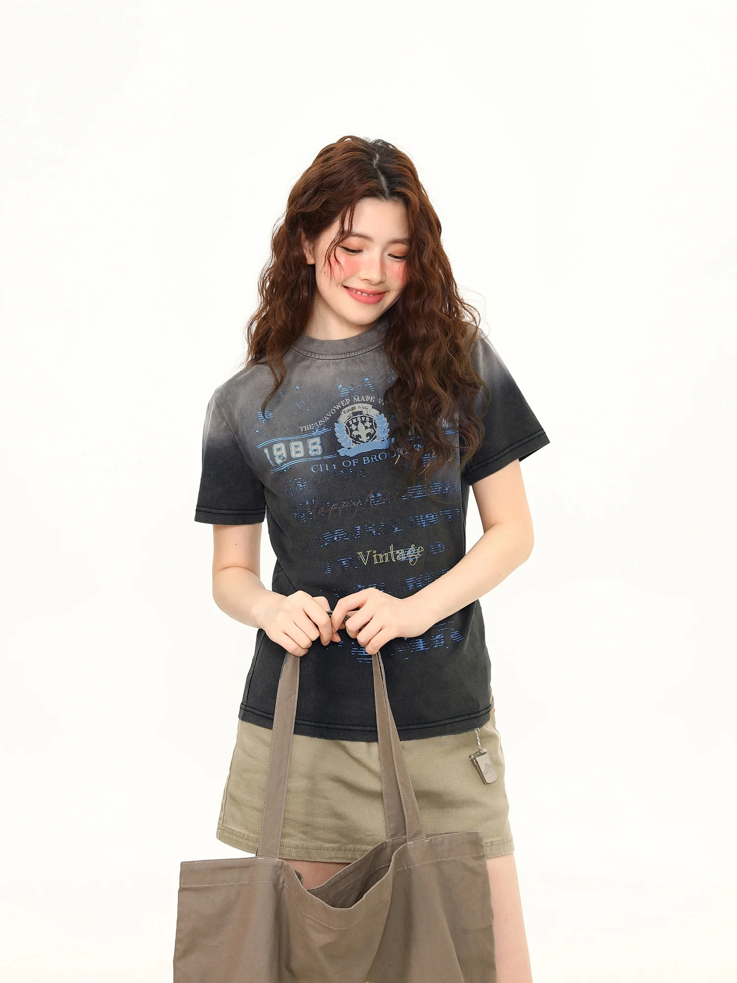 WILDAZI 野生阿子 ゆったりTシャツ：黄ばみ・黒ずみ対策の実用性とメンテナンスガイド