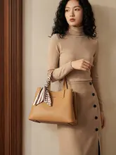 高級感のある本革ハンドバッグ【通勤・肩掛け・大人向け】