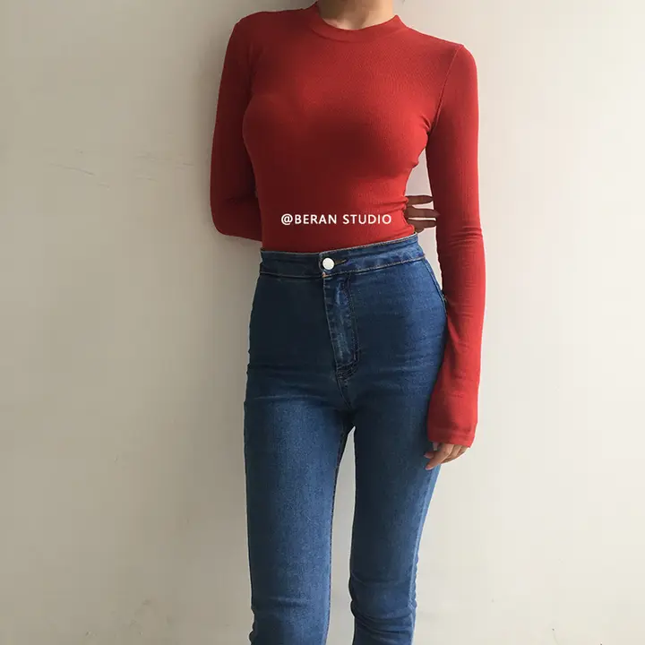 極上の柔らかさのハイウエストスリムフィットデニムパンツ【フリンジ付き・細身・カジュアル】（セットアップ対応）