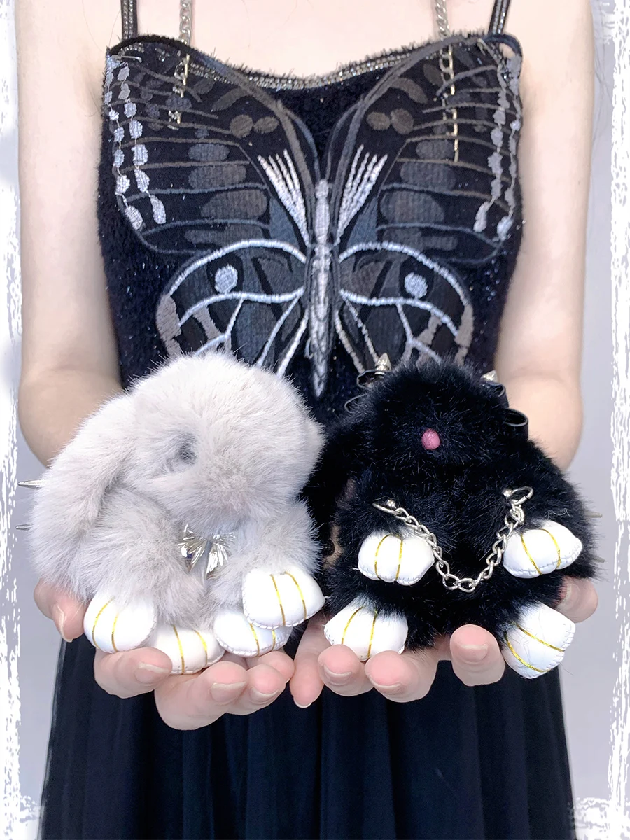 お守り 手作り フェルト かわいい どう選ぶ？ファーボールチャームが解決する3つの悩み