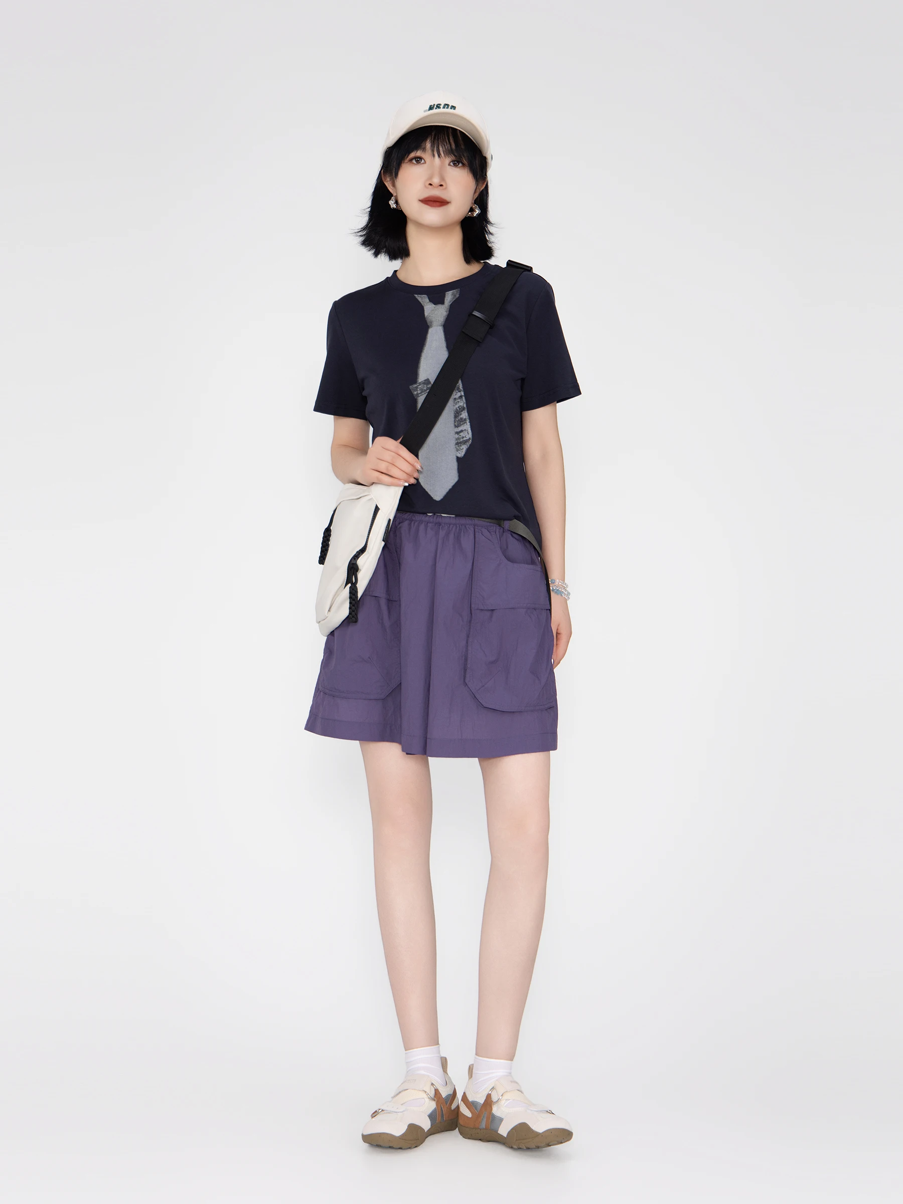 キャンプ服の夏は、ファッションと機能性のバランスが鍵！どう選ぶ？