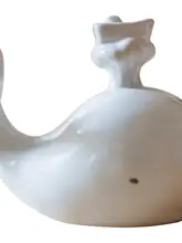 小さなクジラデザインの陶器調味料入れ【白磁製・塩コショウ入れ・テーブル装飾】