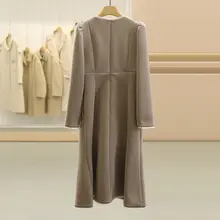 女らしい印象のウエストリボン付き長袖ワンピース【冬用・落ち着いた色合い】