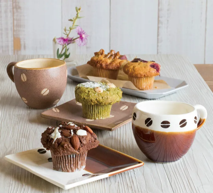 美濃焼手作り陶器 コーヒー豆デザインマグカップ【ヴィンテージ風・デザート皿付き】
