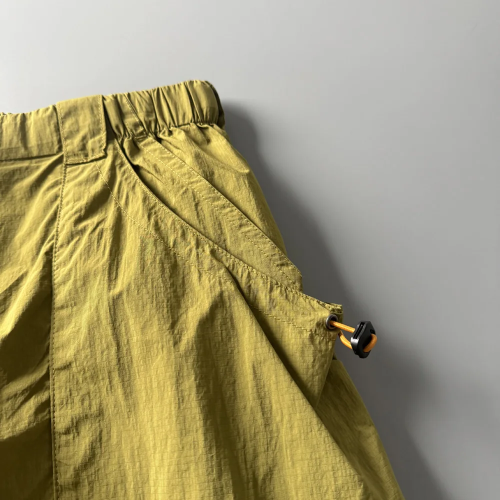 アウトドア系の夏用ショートパンツは、どう選ぶ？