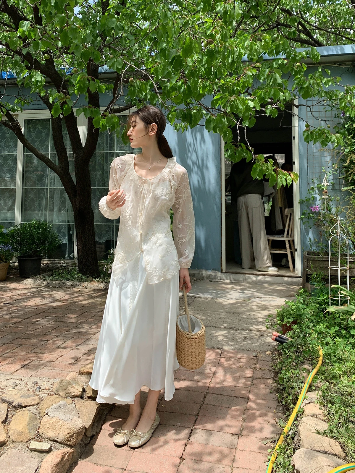 夏服コーデのスカートで迷うなら、この1点が救いになる？
