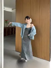 レディースデニムシャツ【秋用・短丈・フラワーデザインキャミソールドレス・シルエット引き締め】（セットアップ対応）