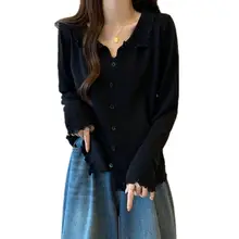 春秋向けの不規則Vネック長袖ニットトップス【レディース・木耳デザイン・ゆったりタイプ】