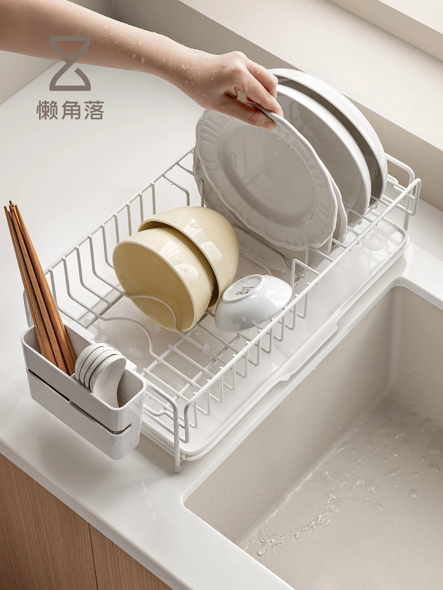 キッチンをスッキリ整理！収納グッズおすすめ　完全ガイド