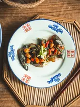 家庭用 陶製浅皿【涼菜用・精緻なデザイン・平皿】