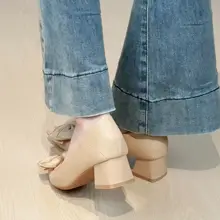 疲れにくい！真皮製 中ヒールパンプス【春秋用・ヌードカラー・先細デザイン】