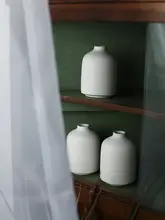 アンティーク調の小さな陶器花瓶【デスク装飾用・ドライフラワー対応・テーブルデコレーション用】