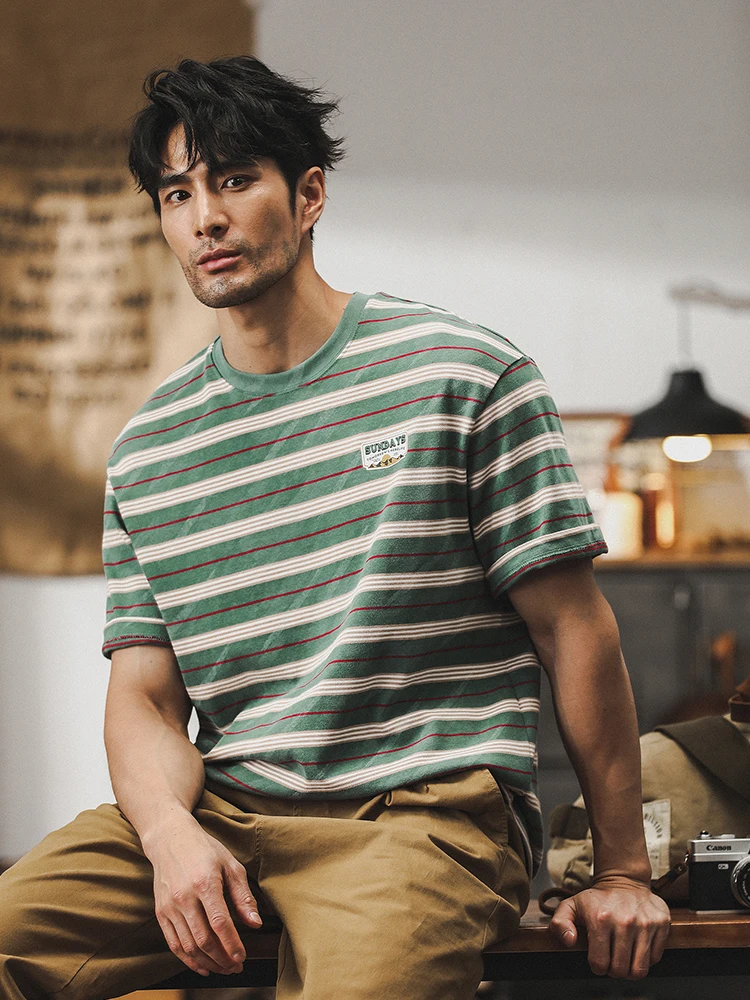 メンズ ストライプ柄 Tシャツ はどんな場面で着用するのか？