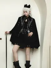 オリジナルロリィタデザインの斗篷とショートパンツのコーディネート【デイリースタイル・重ね着対応】（セットアップ対応）