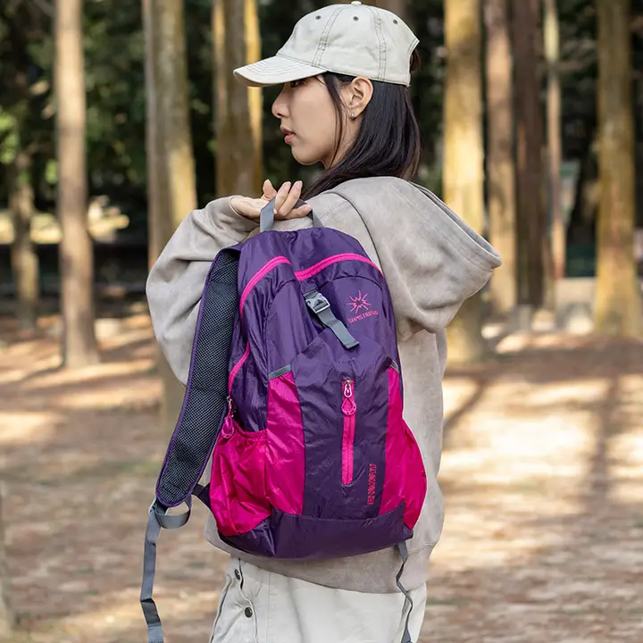 アウトドア用 超軽量折りたたみリュックサック【登山・旅行用・女性向け】