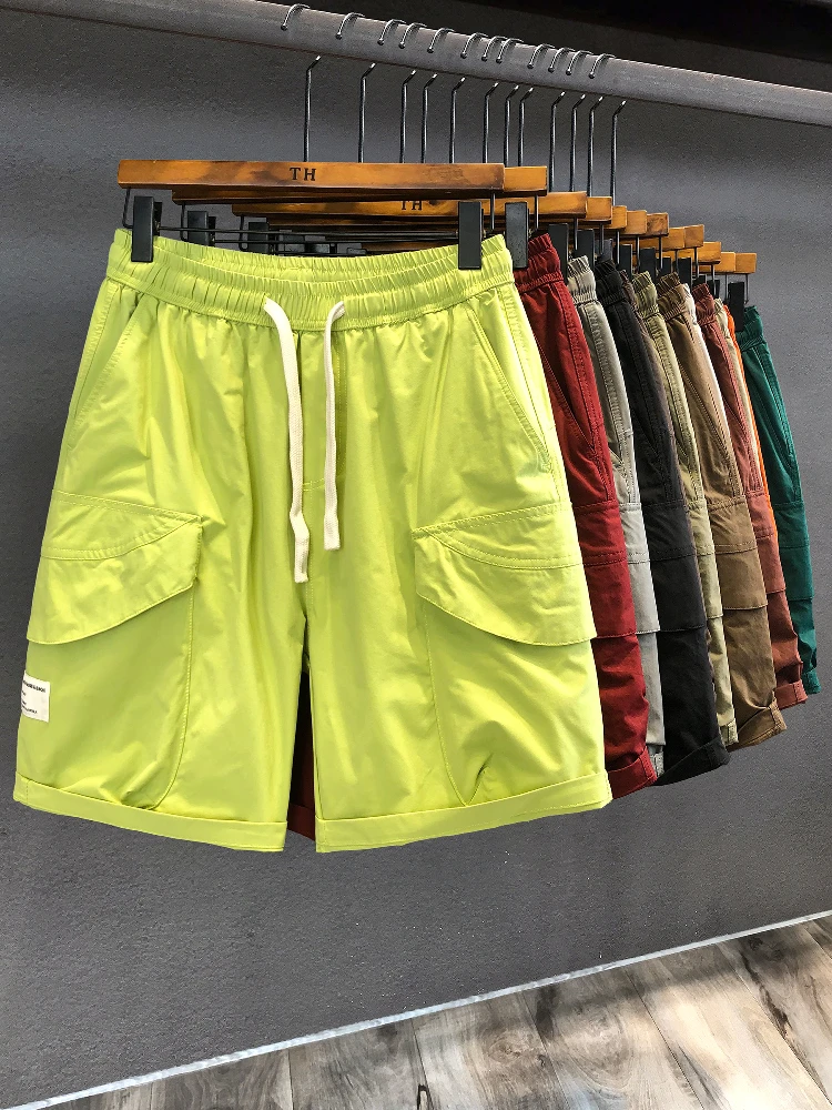 キャンプ レディース コーデ としてのアウトドアワークショートパンツ：ヴィンテージスタイルの涼感設計と実用性