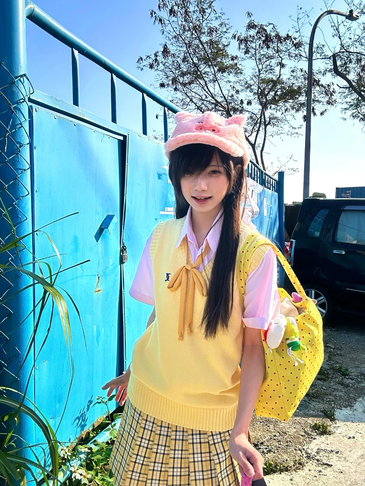 ミズハラミ JKカレッジスタイルニットベスト：甜美風のつなぎ上着としての実用性とシーン別活用