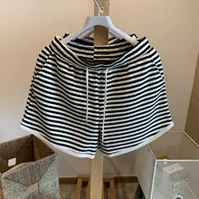 女性用ハイウエストワイドレッグショートパンツ【ブラック＆ホワイトストライプ・フィット・学生用】（セットアップ対応）