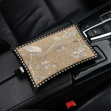 軽量デザイン 車載ティッシュボックス【枝葉モチーフ・ハンドル取り付け・ユニバーサル対応】