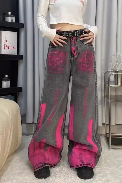 ストリートスタイルのデニムパンツ【ユニセックス・レトロ風・グラフィックプリント・ワイドストレート】