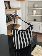 シックなバケットバッグ【ブラックホワイトストライプ・ショルダーバッグ・大容量トートバッグ】