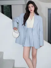 通勤用の肩パッド付きブレザーとプリーツスカート【ゆったりシルエット】（セットアップ対応）