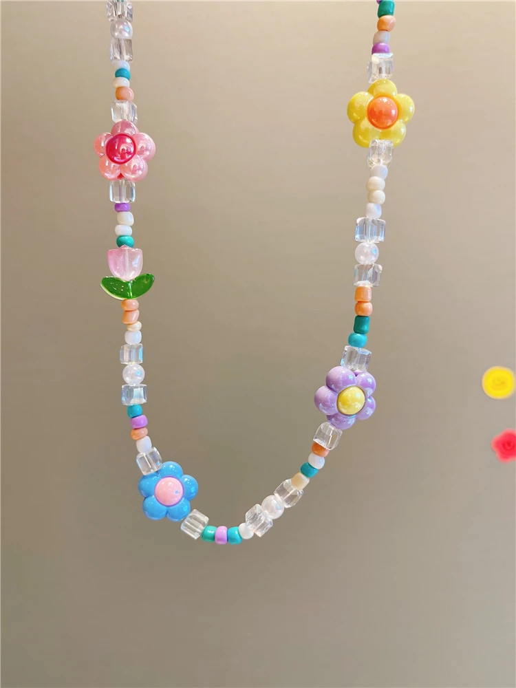 子供用カラフルチューリップクリスタルビーズネックレス：韓版デコレーションジュエリーの実用 性と使い方