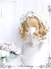 可愛らしい浅金色のロリータ風ショートカールウィッグ【DOLLデザイン・女性用】