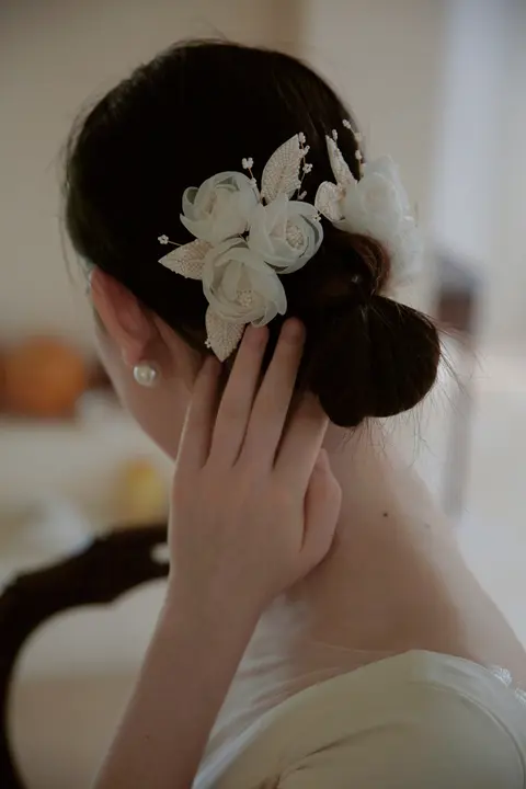 麗しい花のデザイン ヴィンテージスタイル新婦撮影用ヘッドドレス【屋外ウエディング用】