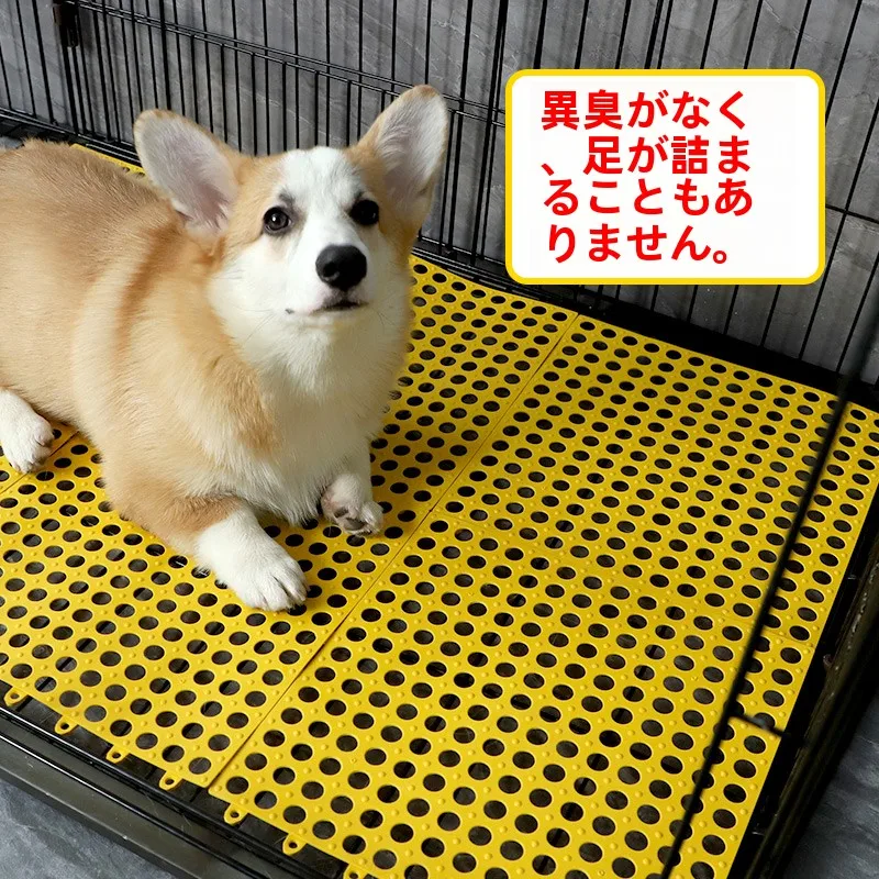 犬のケージに敷くものって、本当に「ほこりがつかない」の？