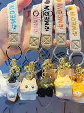 レジン製木彫風ヒョウ猫デザインのかわいいキーホルダー