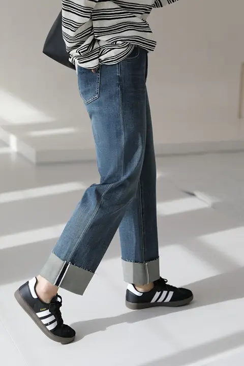 ストレートレッグデニムパンツ【ハイウエスト・極上の柔らかさ・パイピングデザイン】（セットアップ対応）