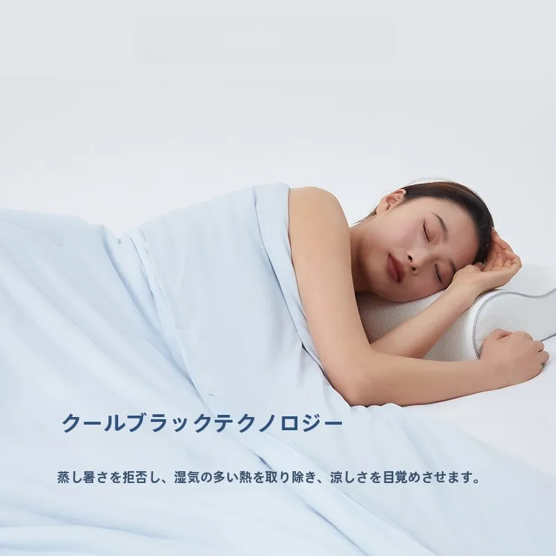 夏用エアコンカバー：通気性と柔らかさを実現する水洗い可能モデル