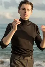 極上の柔らかさの長袖ハイネックTシャツ【海島綿・メンズ用】