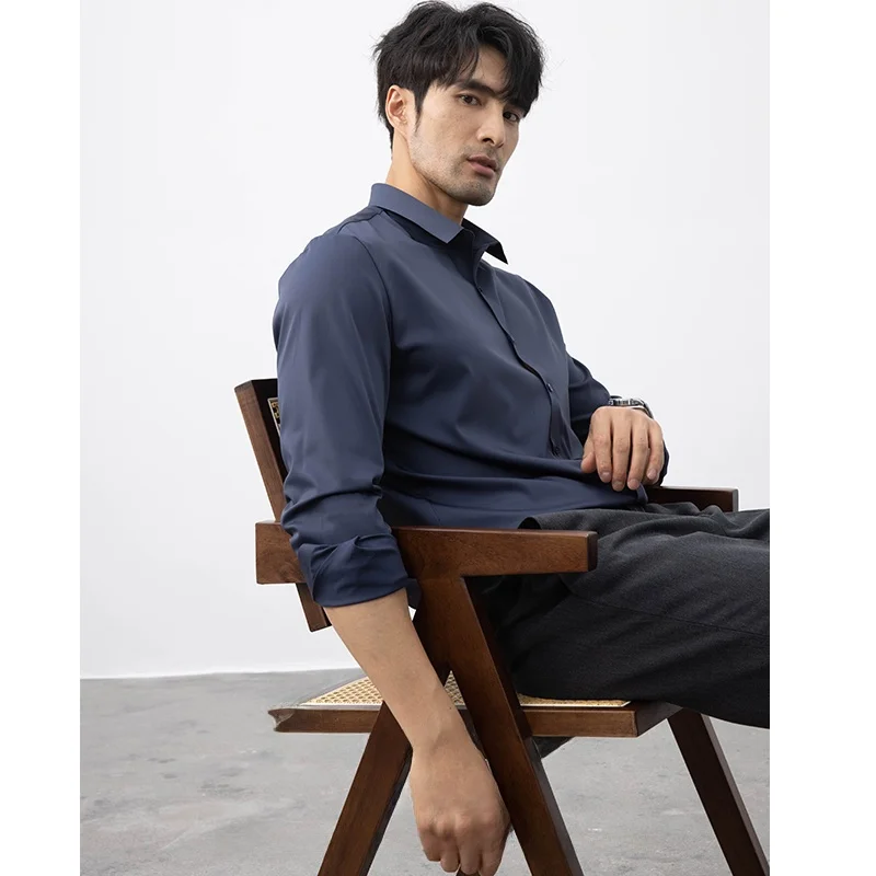 シンプルで洗練されたデザイン！黒の長袖スリムシャツ【ビジネス・カジュアル対応】