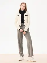 トリコロールデザインの春秋用カーディガン【ラウンドネック・落ち肩・ニット】