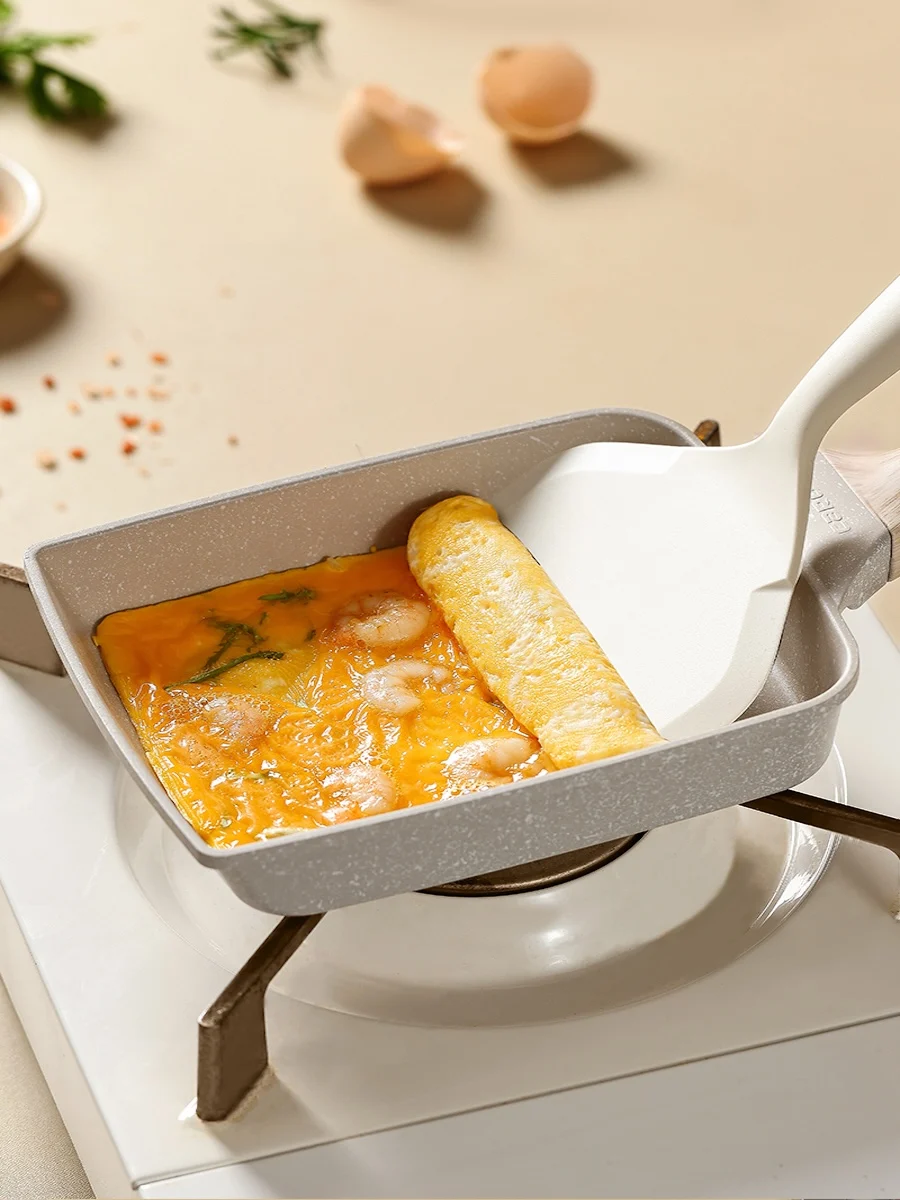 CAROTE コスイ サイズ18cm ノンスティック玉子焼き鍋：家庭調理グッズの実用性とコストパフォーマンス