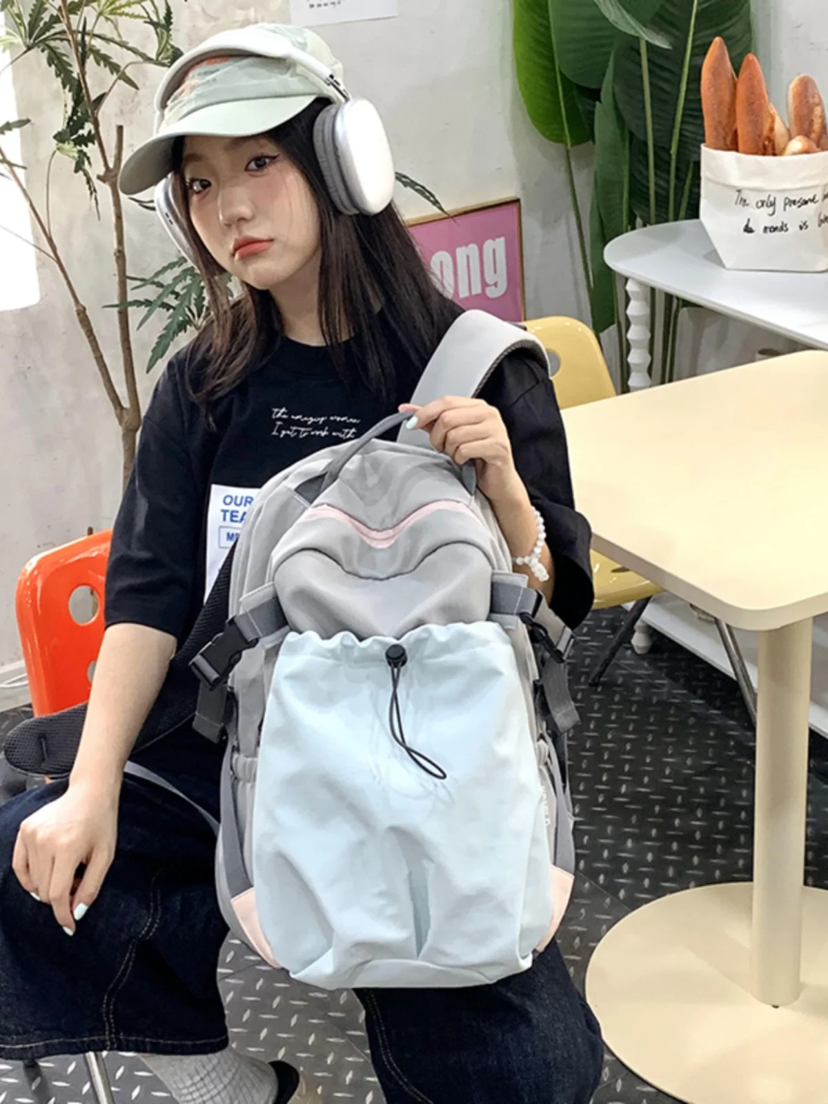 通学リュックを買うべきか？女子大学生が選ぶ「デザイン性高い学生向けリュック」の本当の価値とは