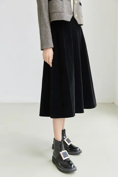 黒のベルベットウールハイウェスト膝丈スカート【Aライン・冬用・女性用】