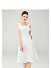 白色のノースリーブドレス【軽やかなデザイン・オフショルダー・ファッション】