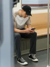 快適な着心地のカジュアルなストレートパンツ【コットンブレンド・一穿きで魅力的】